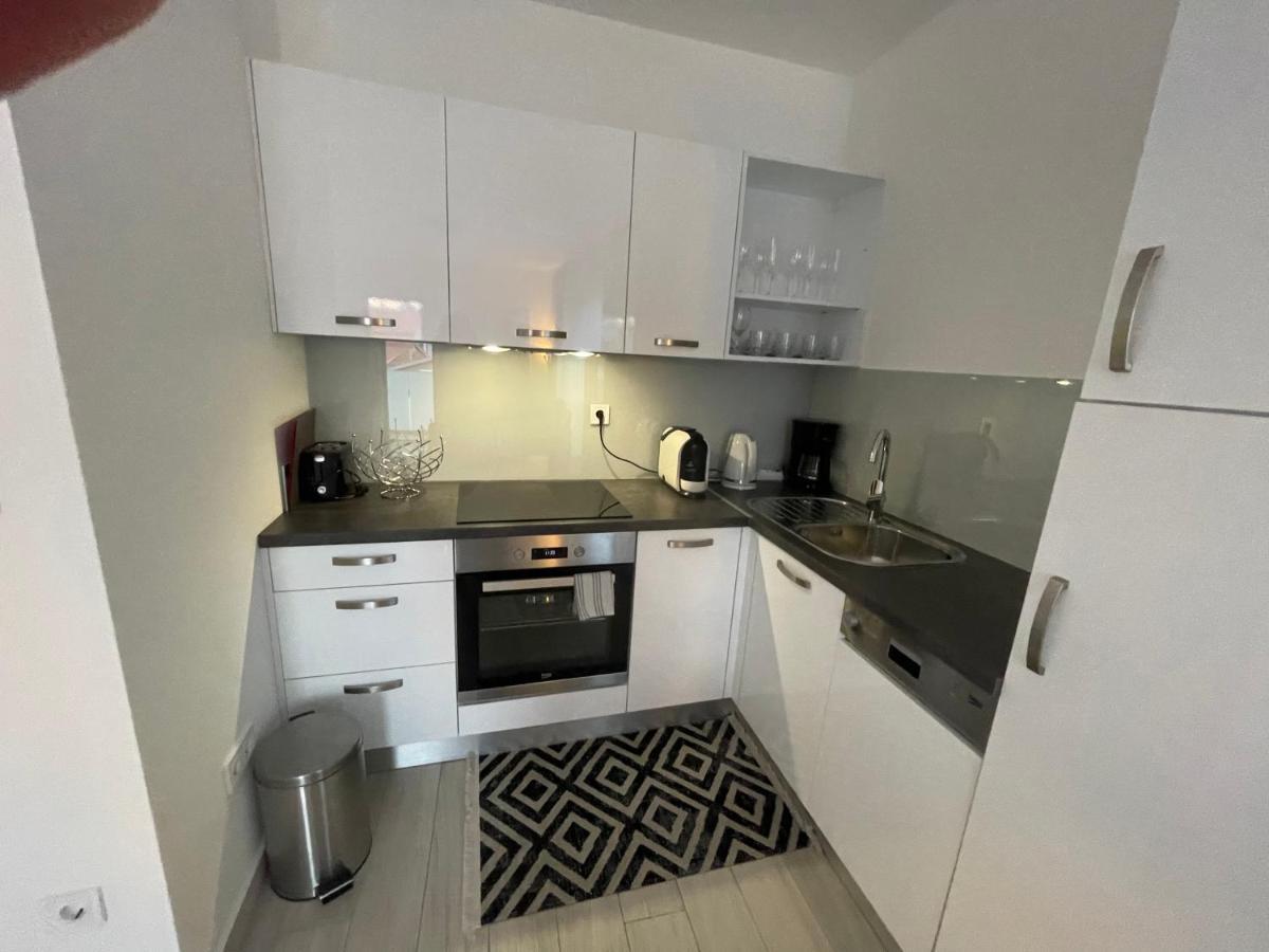 Sunset Beach 11 Apartment Zadar