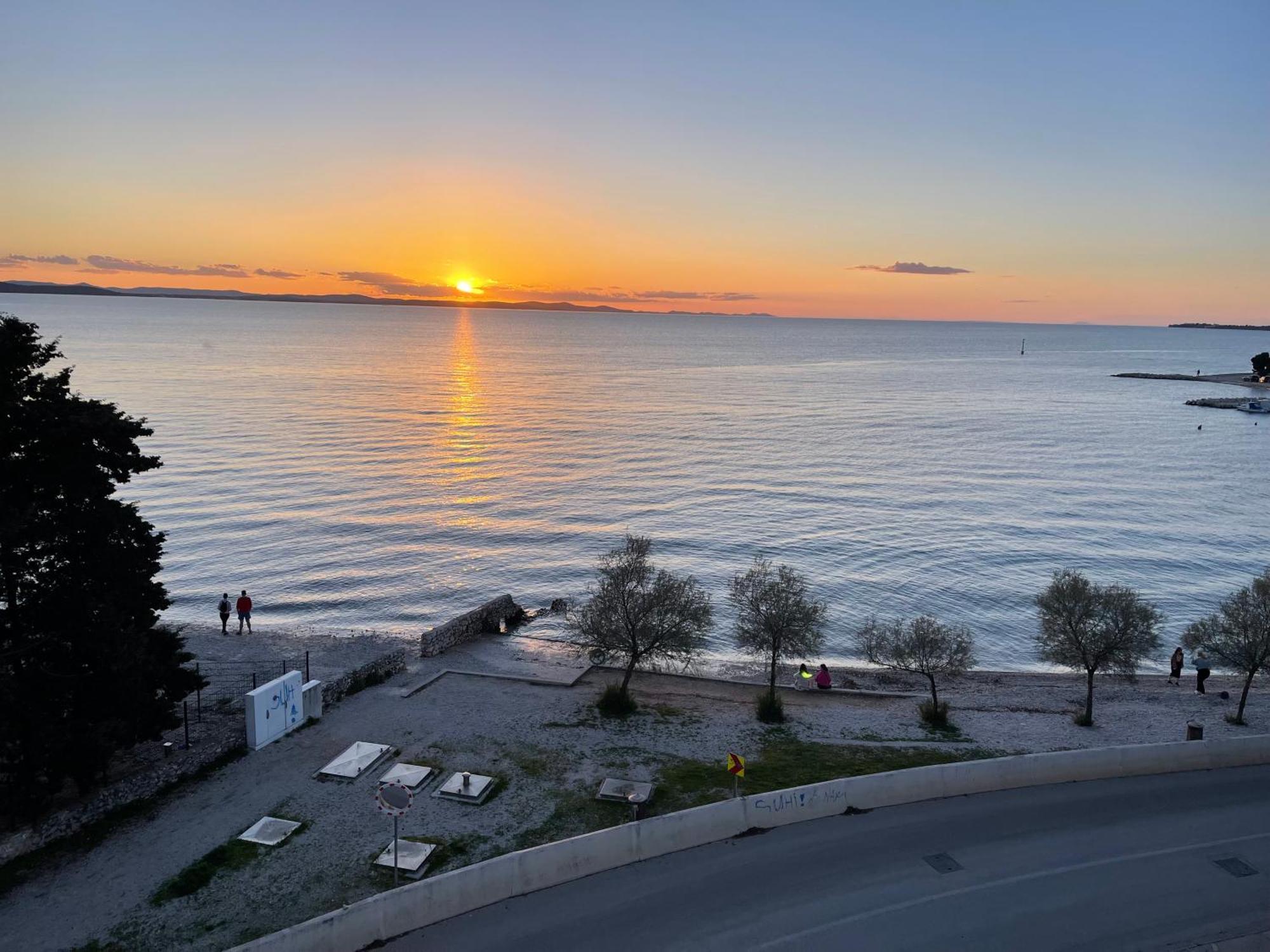Sunset Beach 11 *